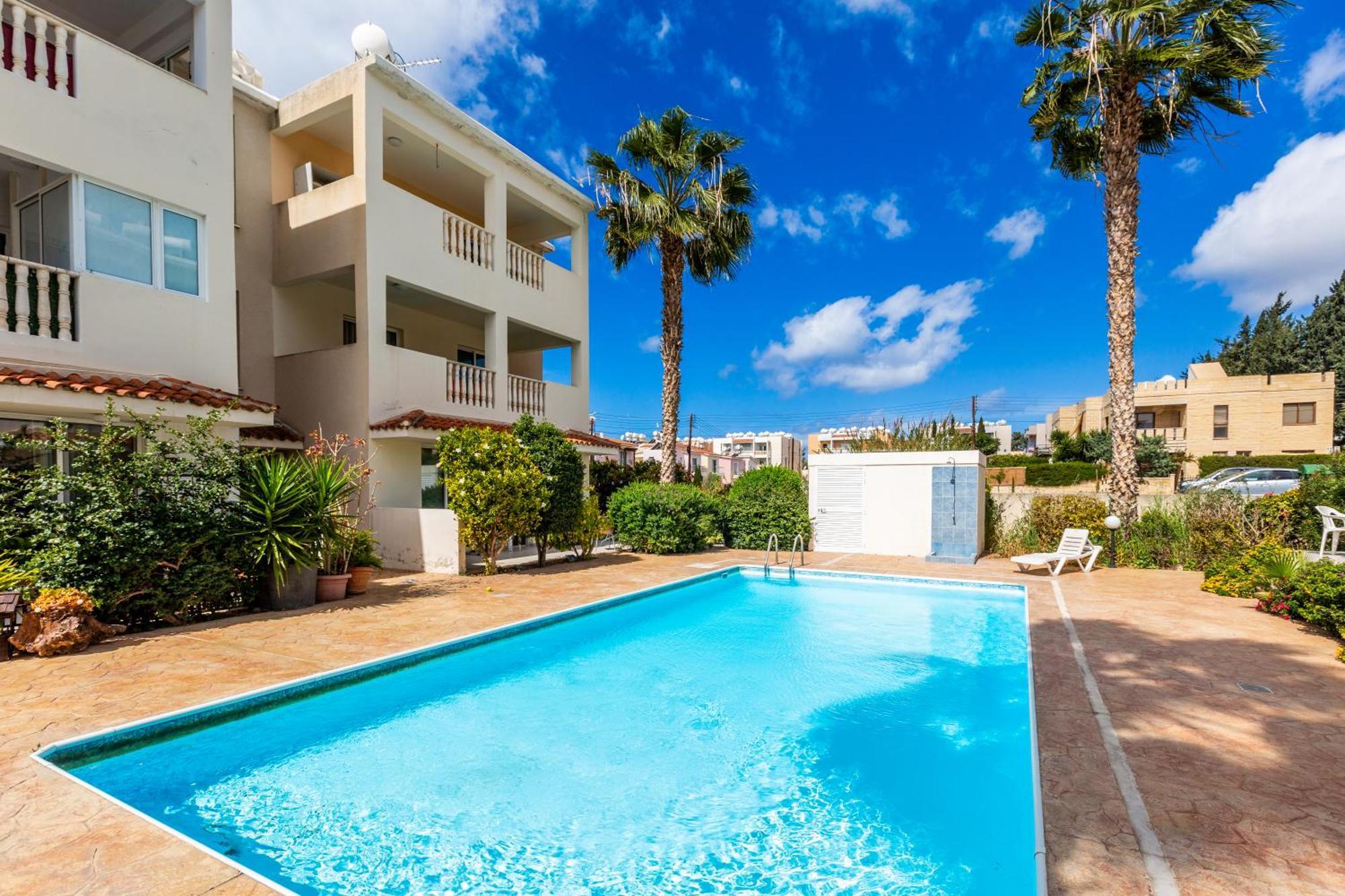 Beautiful 2 Bed Apartment In Paphos Cyprus Esterno foto