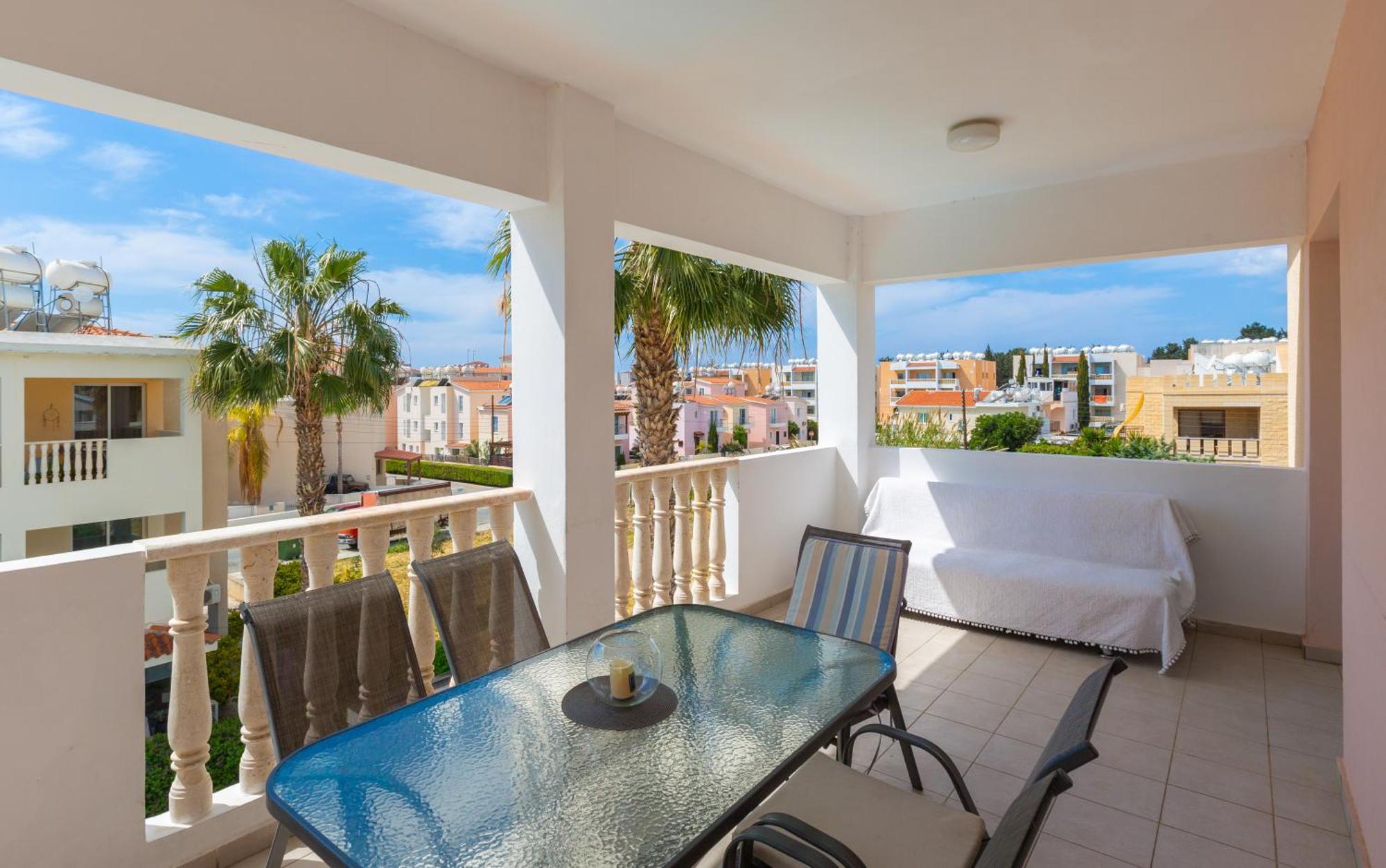 Beautiful 2 Bed Apartment In Paphos Cyprus Esterno foto