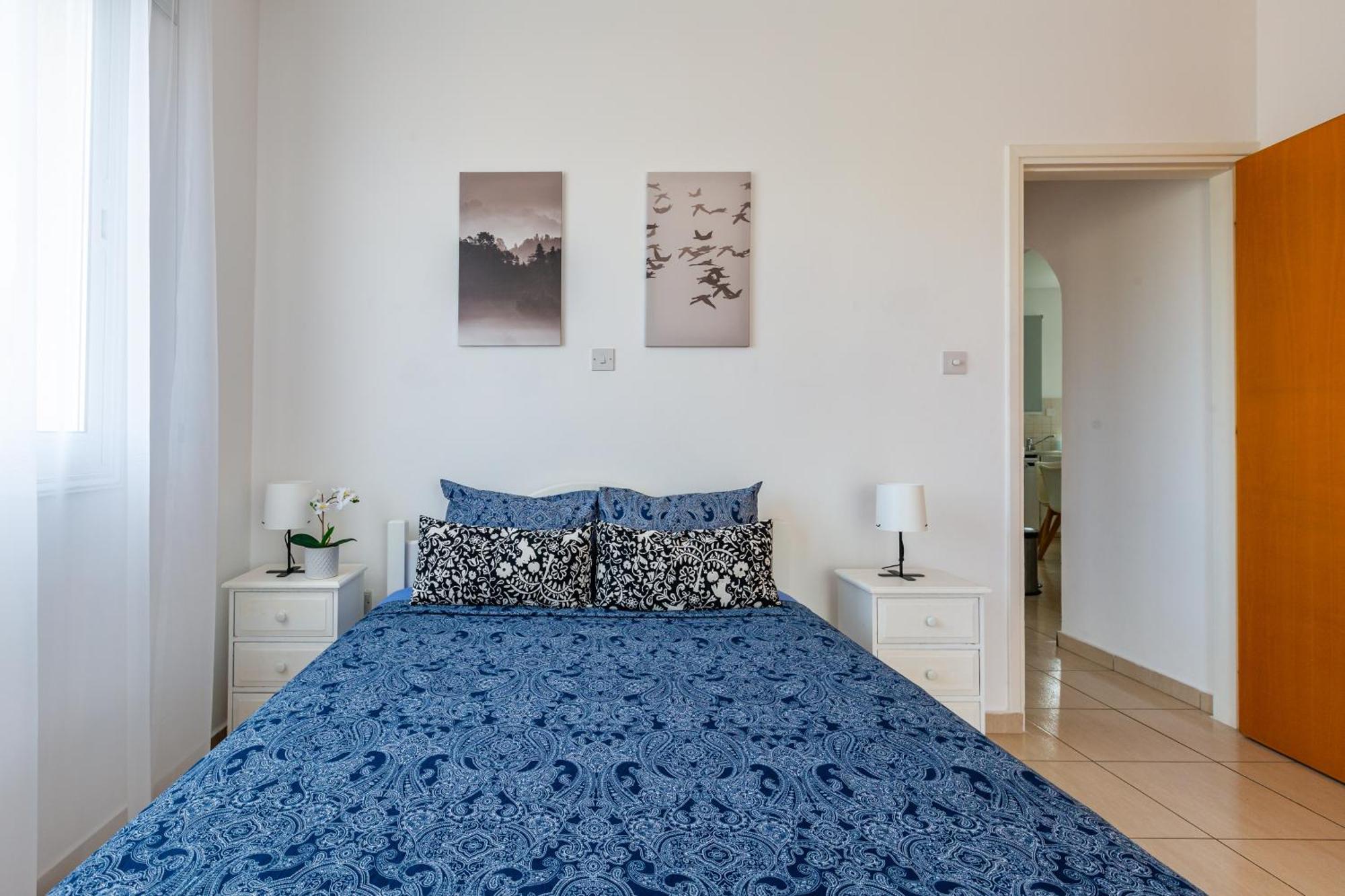 Beautiful 2 Bed Apartment In Paphos Cyprus Esterno foto