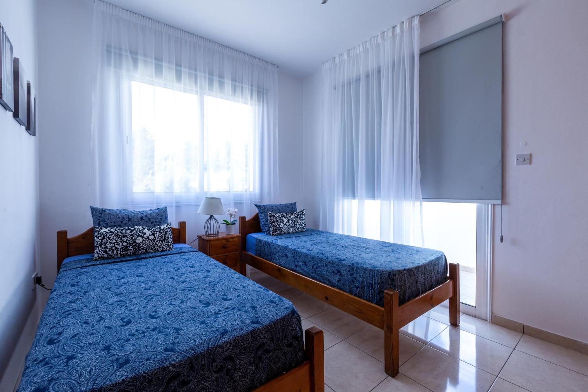 Beautiful 2 Bed Apartment In Paphos Cyprus Esterno foto